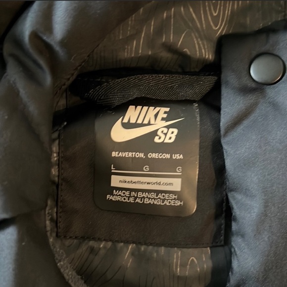 RARE NIKE SB PUFFER JACKET - Picture 2 of 7